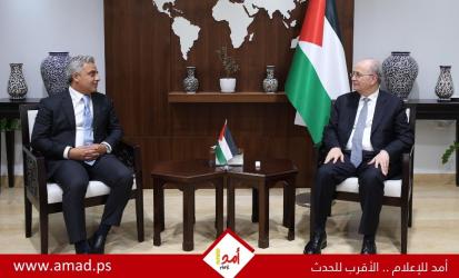 مصطفى يبحث مع السفير المصري تعزيز التعاون والعلاقات الثنائية