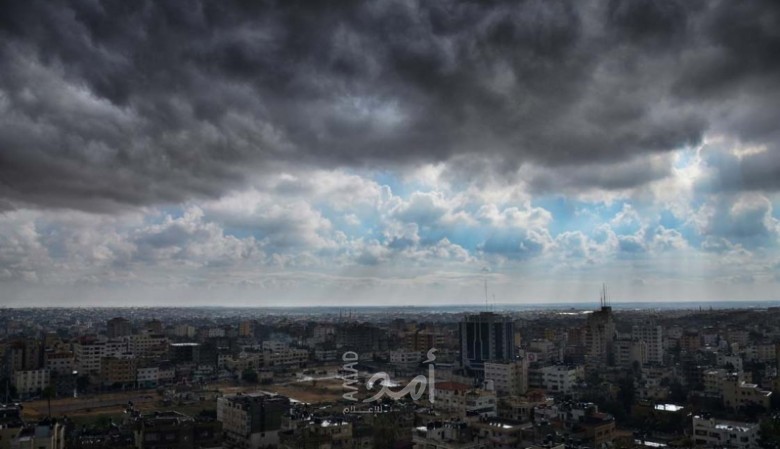 منخفض جوي ماطر يضرب فلسطين "الثلاثاء"