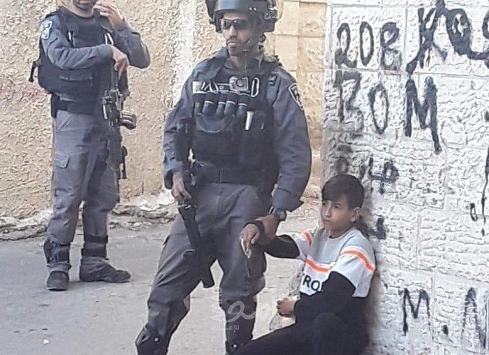 قوات الاحتلال تعتقل الطفل "محمد محيسن" من القدس