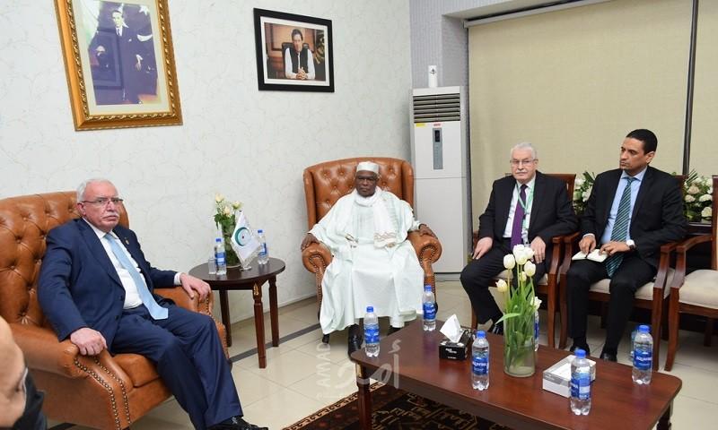 المالكي يلتقي الأمين العام لمنظمة التعاون الاسلامي في باكستان