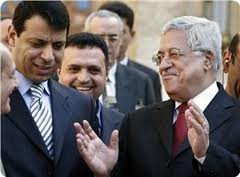 امريكا تدخل على خط مصالحة عباس- دحلان وكيري يكلف انديك برعايتها