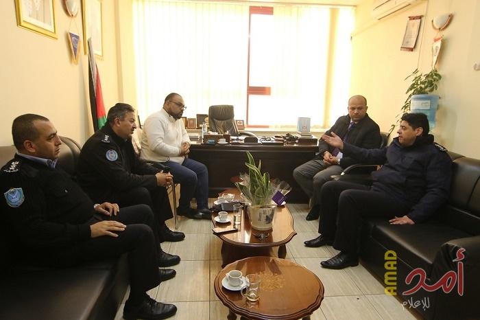 الشرطة وشبكة راية الإذاعية يبحثان سبل التعاون المشترك