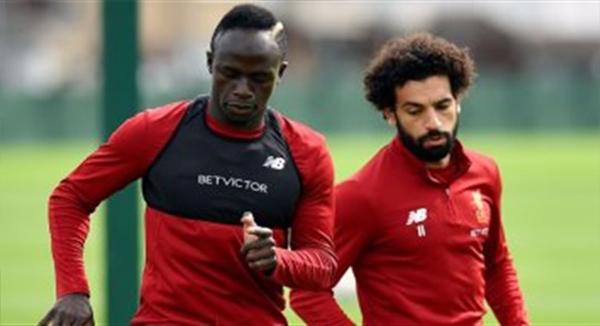 أسطورة ليفربول "كاراجر"مدافعًا عن صلاح: أين فيرمينو ومانى؟
