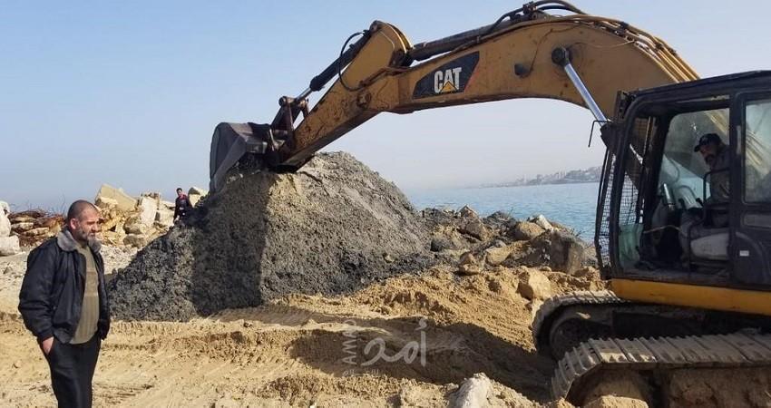 سلطة الموانئ البحرية تشرع بتعميق حوض ميناء غزة البحري