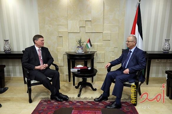 الحمد الله يبحث مع القنصل البريطاني العام في القدس اخر التطورات بشأن القدس