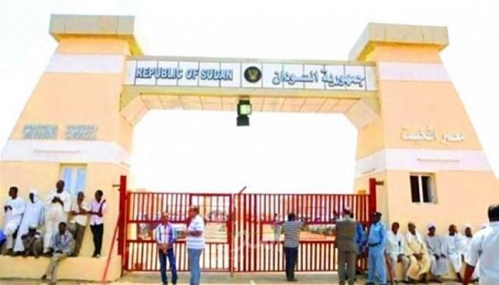 الطلبة العالقين بالسودان يناشدون عبر "أمد" بتسهيل عودتهم إلى قطاع غزة