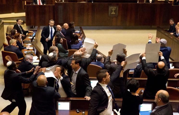 الرئيس الإسرائيلي يدرس نقل تكليف تشكيل الحكومة "للكنيست"