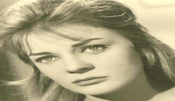 الفانة المصرية  نادية لطفى فى حالة خطيرة بغرفة العناية المركزة
