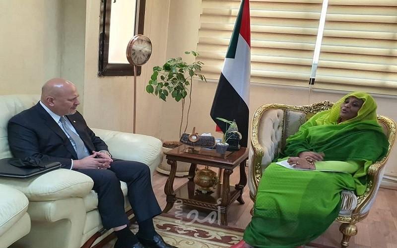 السودان يقرر قرر تسليم الرئيس السابق البشير ومطلوبين للجنائية الدولية