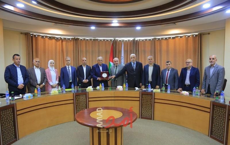 أبو زهري يفتتح مقر "اللجنة الوطنية للتربية والثقافة" في قطاع غزة