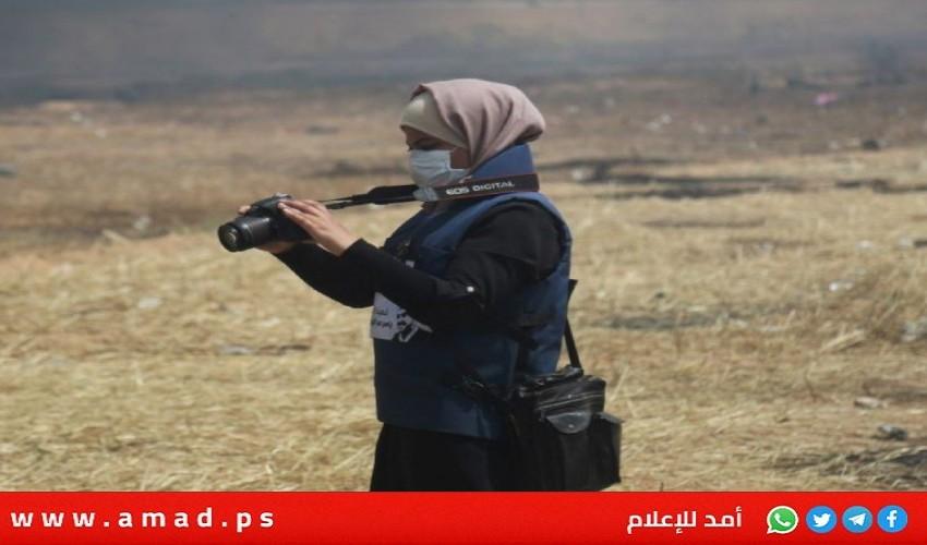غزة: استشهاد الصحفية أمل زهد رفقة عائلتها بقصفٍ جيش العدو منزلها