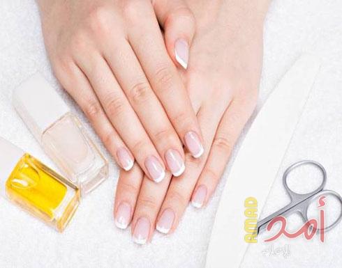 طريقة العناية بالأظافر لتطويلها وتقويتها