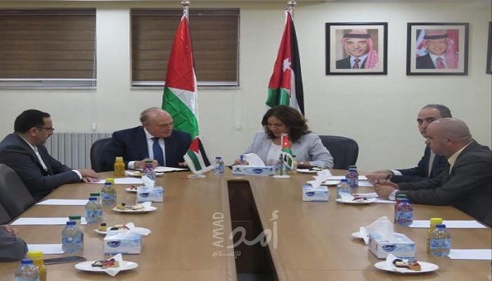 اتفاق فلسطيني- أردني لتزويد السوق بالنفط