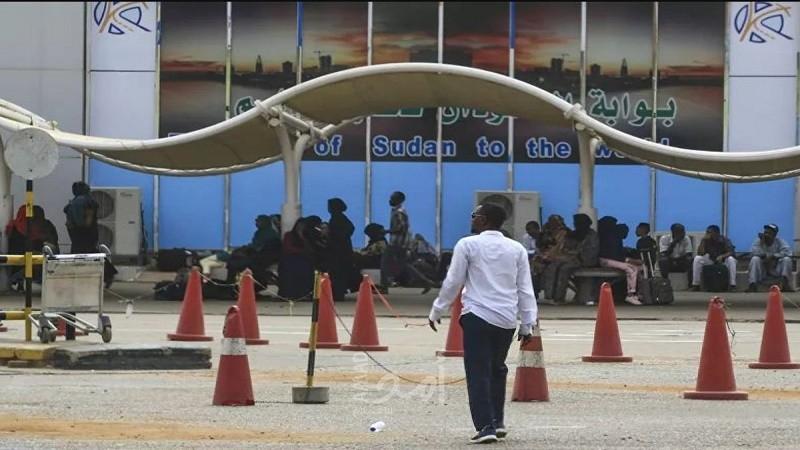 فلسطينيون عالقون بالسودان يناشدون قيادة حماس في غزة العمل على عودتهم إلى القطاع
