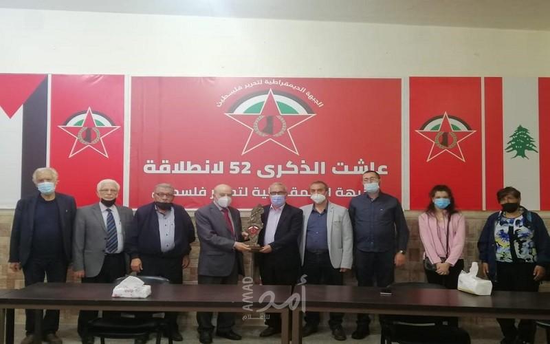الجبهة الديمقراطية تستقبل وفد مركز الخيام لتأهيل ضحايا التعذيب وتعرض معهم أوضاع الأسرى