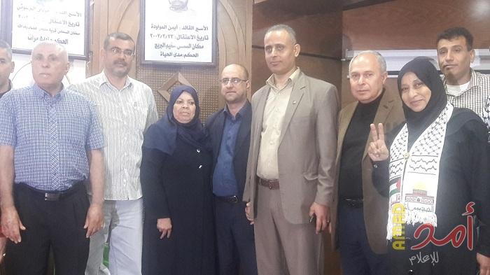 بالصور - هيئة الأسرى تنظم حفلاً تكريمياً للأسرى الناجحين في الثانوية العامة