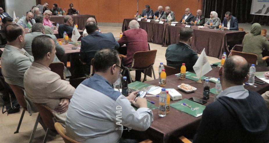 بلدية غزة تناقش مع صحفيين وإعلاميين قضايا تهم المواطنين والمدينة