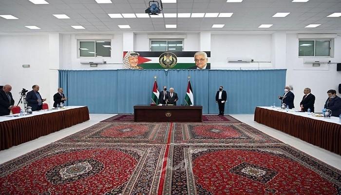 الرئيس عباس يترأس اجتماعاً للقيادة الفلسطينية "الأحد"