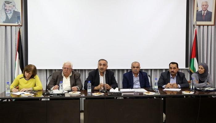 التربية تعقد ورشةً توجيهيةً لمديري المدارس الجدد