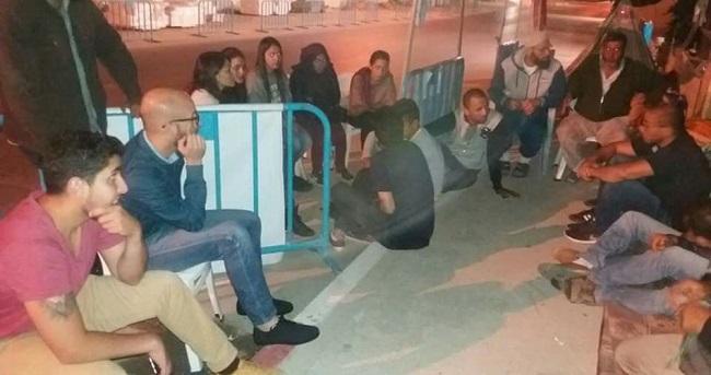 فجر يوم العيد..قوات السلطة العسكرية تفض اعتصام الأسرى المحررين بالقوة