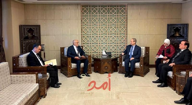 وزير الخارجية السوري يتسلم أوراق اعتماد "سفيراً مفوضاً فوق العادة" للجمهورية التونسية