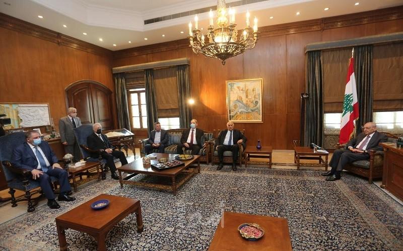 وفد مركزية "فتح" برئاسة الرجوب يلتقي رئيس مجلس النواب اللبناني