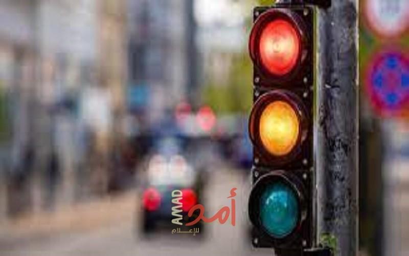 هل تصبح إشارات المرور  بأربعة ألوان؟