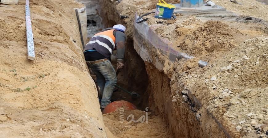 الصرف الصحي تمدد 890 متر شبكات جديدة لمنازل المواطنين
