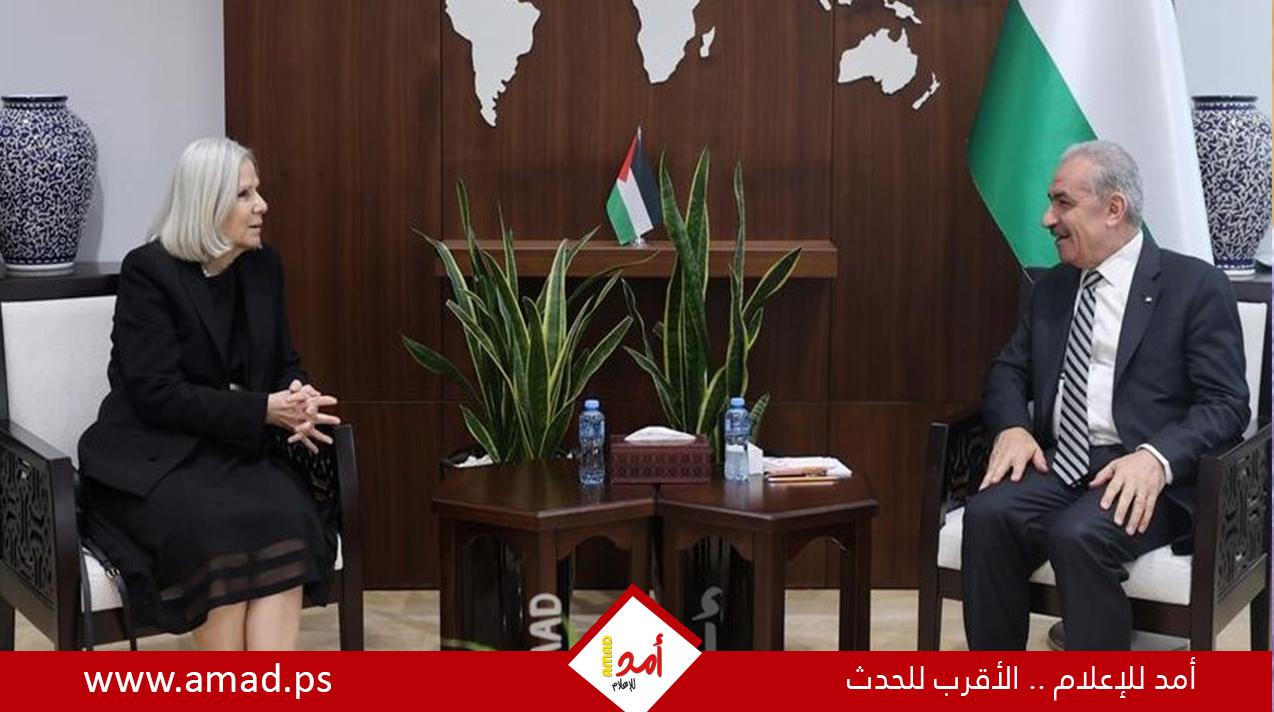 اشتية يطلع وفدا من جامعة الدول العربية على مستجدات الأوضاع وانتهاكات قوات الاحتلال