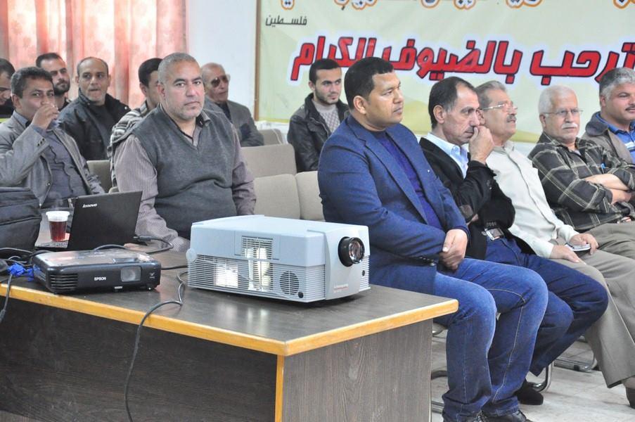 مركز الحوراني ينظم عرضا مرئيا لـ "ديوان كروم العنب"