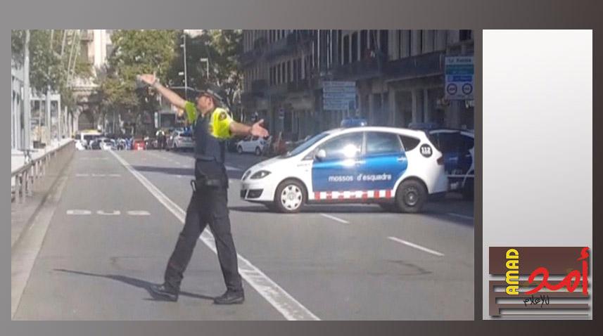 سيارة تدهس ثلاثة رجال شرطة في برشلونة