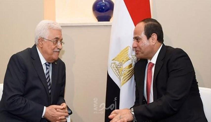 عباس يبحث مع نظيره المصري آخر المستجدات على صعيد القضية الفلسطينية