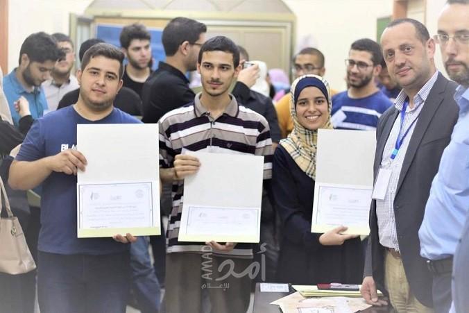 غزة: فوز الكلية الجامعية بالمركز الأول في مسابقة البرمجة الدولية لطلاب الجامعات "PCPC"