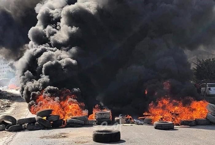مستوطنون يهاجمون مركبات المواطنين على طريق جنين نابلس