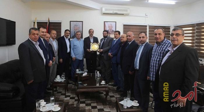 وفد من جمعية رجال الأعمال يزور نقابة المحامين بغزة