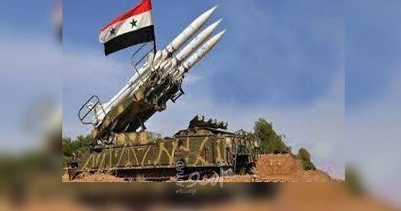 إعلام عبري: الجيش الإسرائيلي يعلن رصد إطلاق صواريخ من سوريا