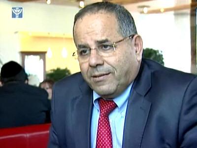تنفيذا لقرار محكمة وكي يضمن السيطرة عليها..نتنياهو يقرر تعيين "القرا" وزيرا للاتصالات
