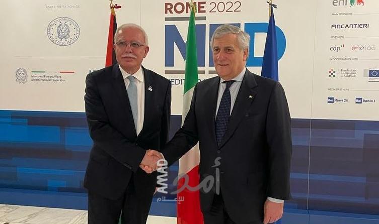المالكي يلتقي نظيره الإيطالي على هامش أعمال مؤتمر الحوار المتوسطي