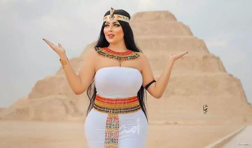 صور وفيديو لفتاة "تيك توك" في موقع أثري.. والسلطات المصرية تحقق