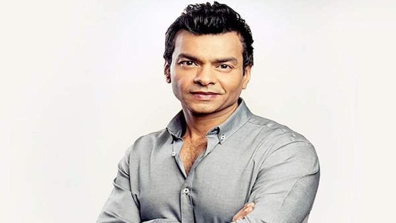 محمد محيى يطرح أحدث أغانيه"أنت فى دمى" .. شاهد