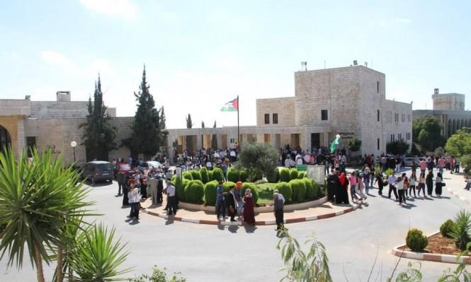 اتحاد العاملين في الجامعات الفلسطينية يعلن عن إضراب شامل  غداً