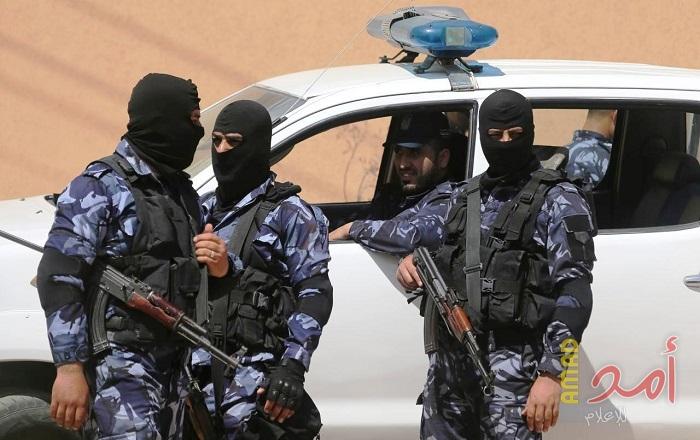 محدث.. انتشار حواجز أمنية في شوارع غزة ومصدر لـ "أمد": أمر طبيعي تحسباً لأي تطورات