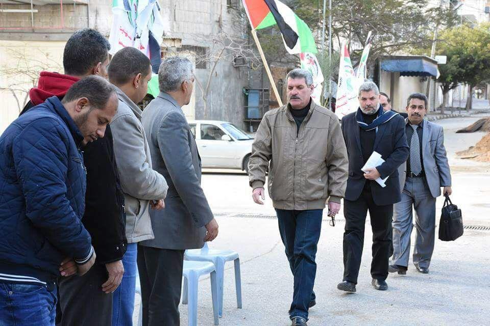 مركز الحوراني والشبكة الفلسطينية ووكالة أمد يقدمون واجب العزاء في المناضل جميل شحادة