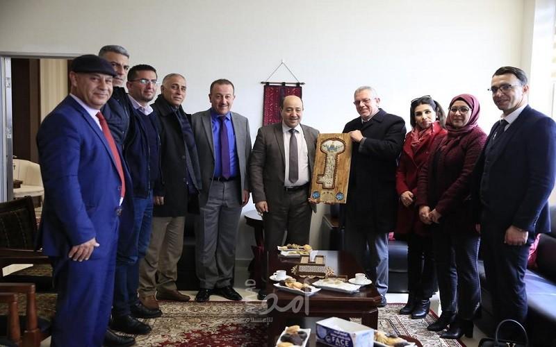 "المدرسة والوطنية" و "المخابرات العامة" تبحثان آفاق التكامل والتعاون
