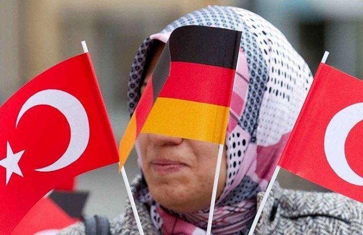 ألمانيا تحاكم تركياً بتهمة التجسس على الأكراد