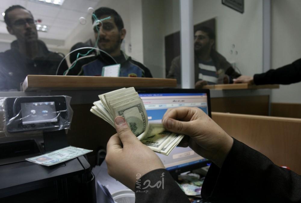 المالية تصدر قراراً بشأن دفع زكاة فطر موظفي غزة