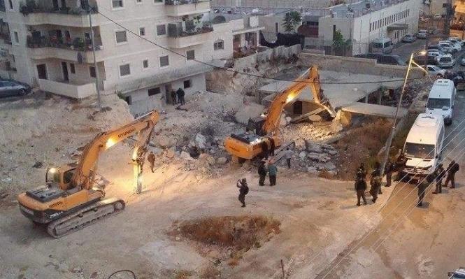 جرافات الاحتلال تهدم منزل عائلة الفقير في اللد