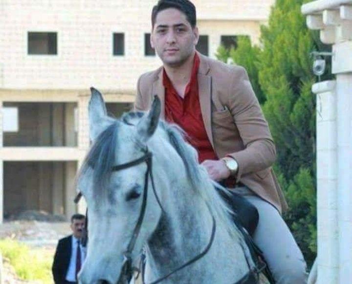 بالصور.. قوات الاحتلال تعتقل أسير محرر قرب مستوطنة "حاجاي" بالخليل