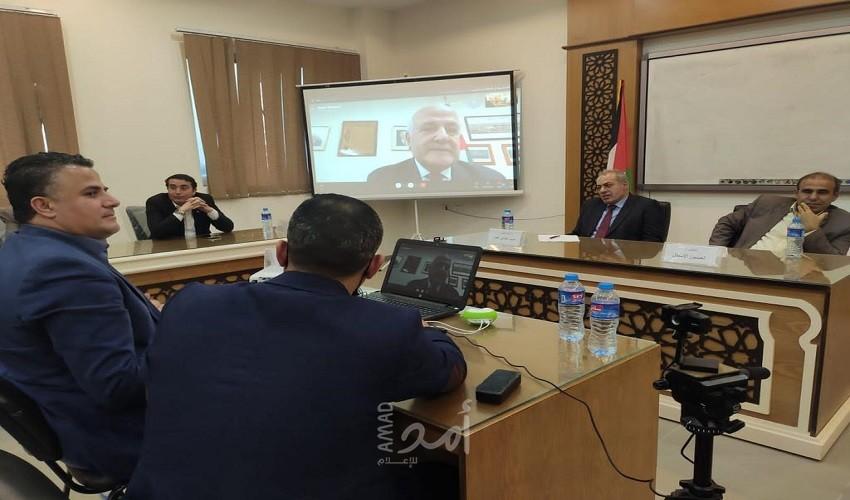 جامعة الإسراء تعقد ندوة"الدبلوماسية ودورها في تعزيز التضامن الدولي تجاه القضية الفلسطينية"