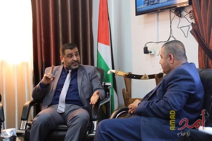 غزة: نائب حماس العام و "رئيس سلطة الأراضي" يبحثان تعزيز حماية "المال العام"